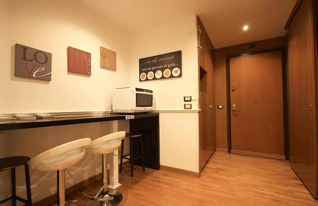 Giulio Cesare Holiday House-1